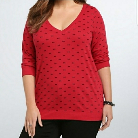Torrid Tops - Torrid 3/4 sleeves bows pattern red tee size "3X"